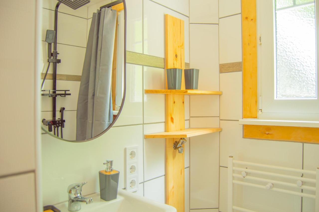 Wellnessoase Mitten In Der Wasserfallstadt Triberg Triberg im Schwarzwald Exteriör bild