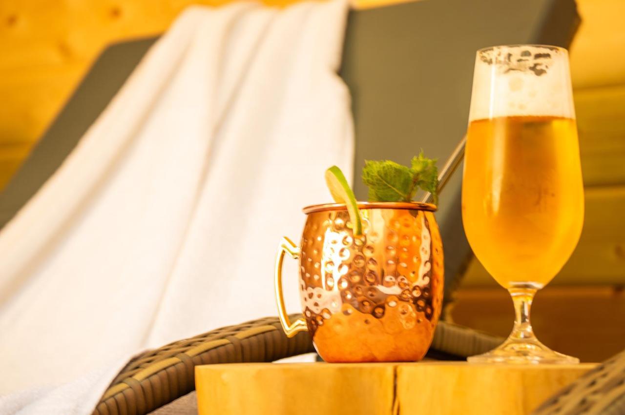 Wellnessoase Mitten In Der Wasserfallstadt Triberg Triberg im Schwarzwald Exteriör bild